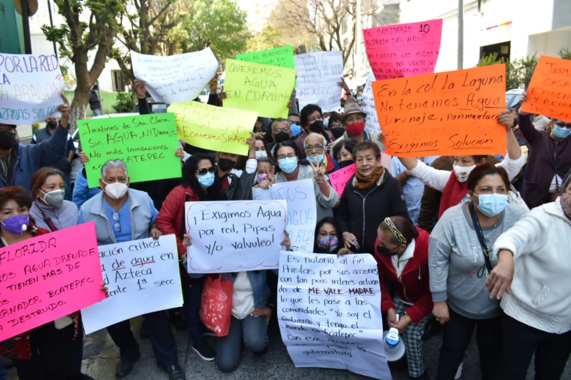 Habitantes de Ecatepec exigen abasto de agua