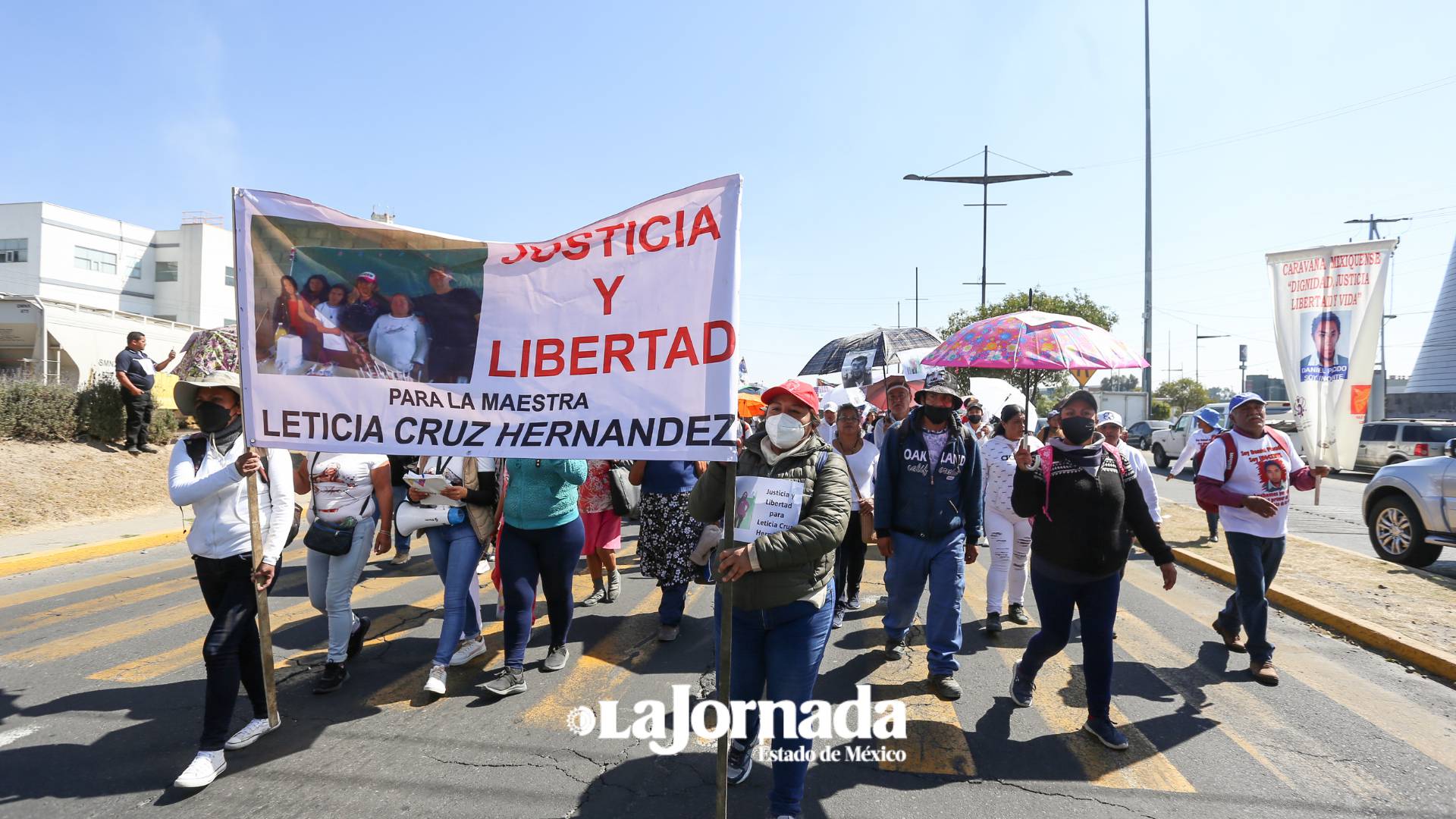 comerciantes-semifijos-del-centro-de-toluca-se-manifiestan-piden-que-los-dejen-trabajar