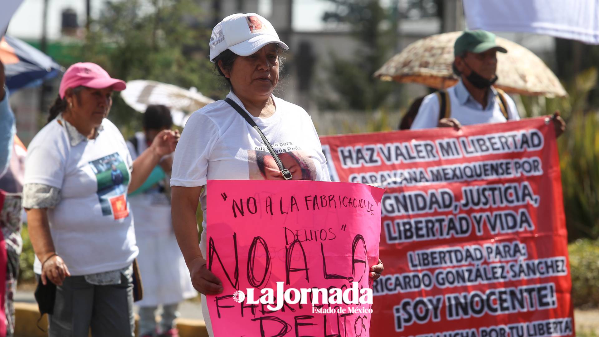 comerciantes-semifijos-del-centro-de-toluca-se-manifiestan-piden-que-los-dejen-trabajar